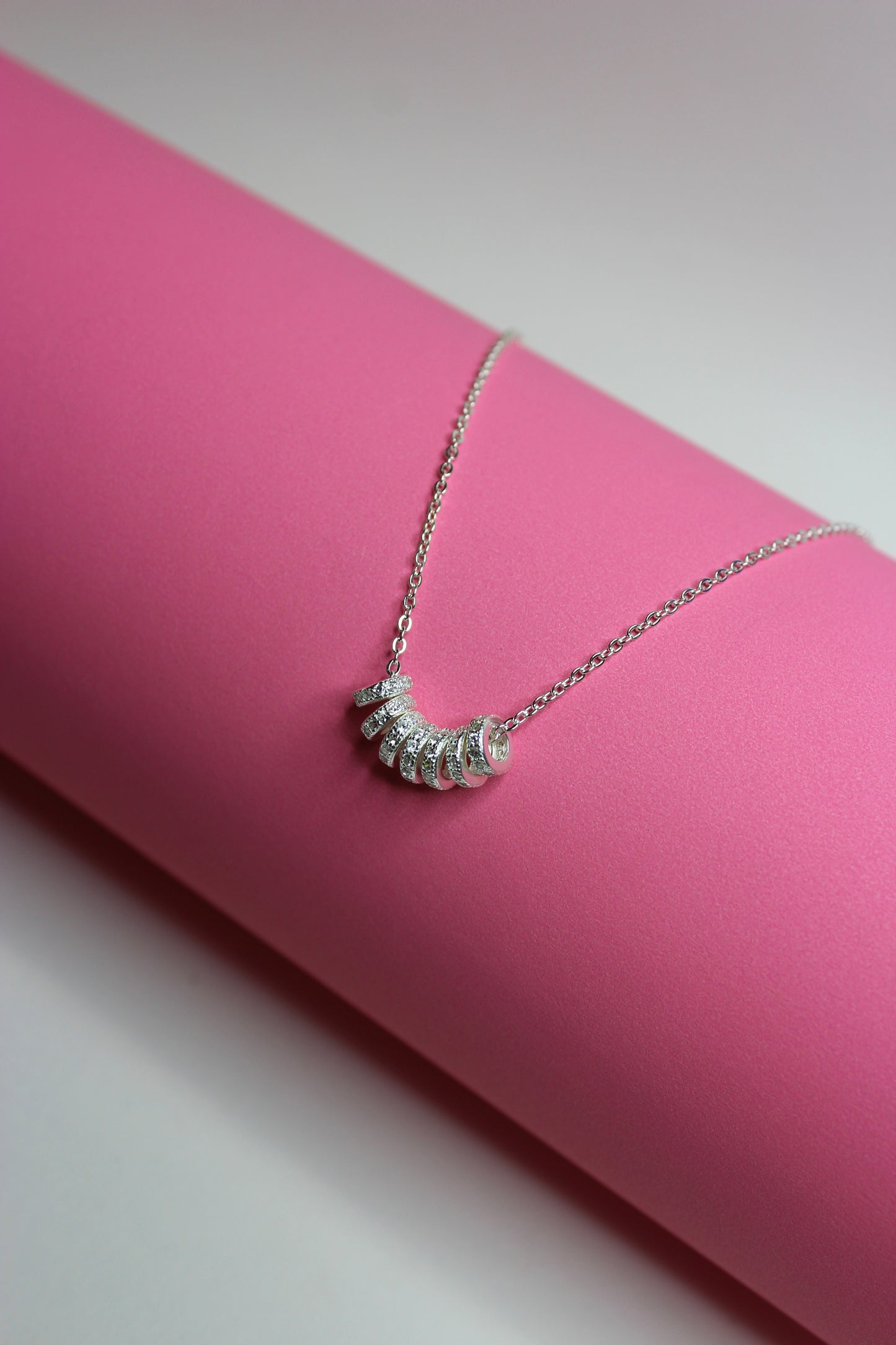 Collar argollas brillo plata