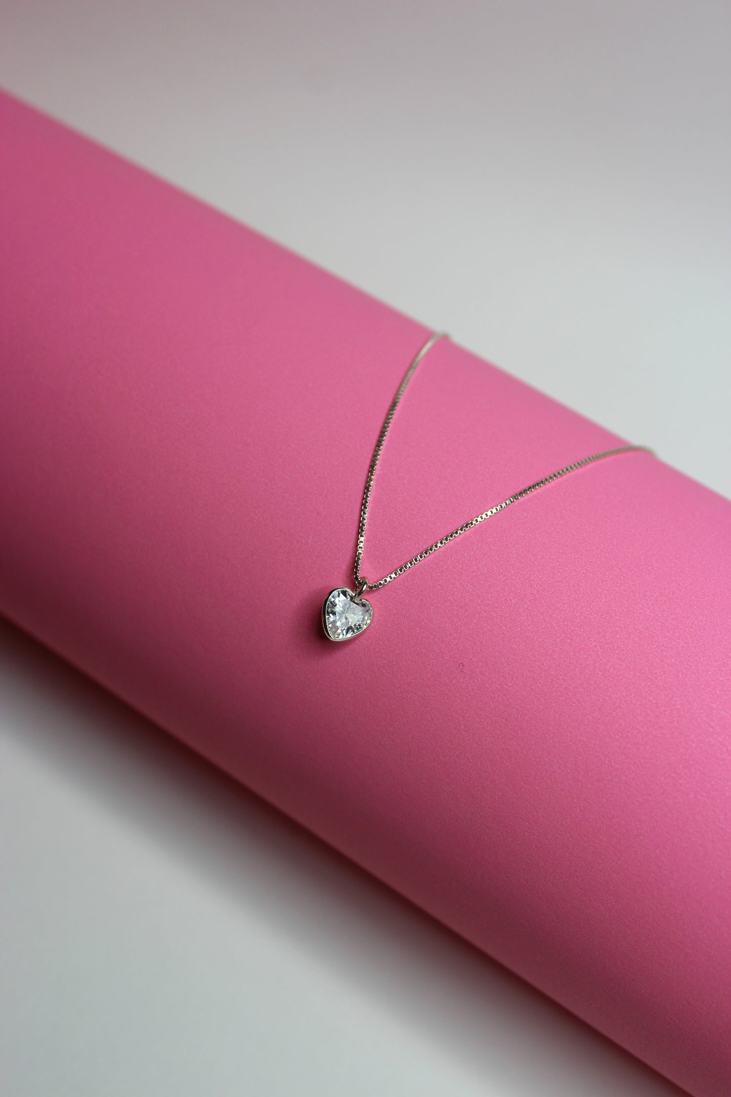 Collar corazón luz plata