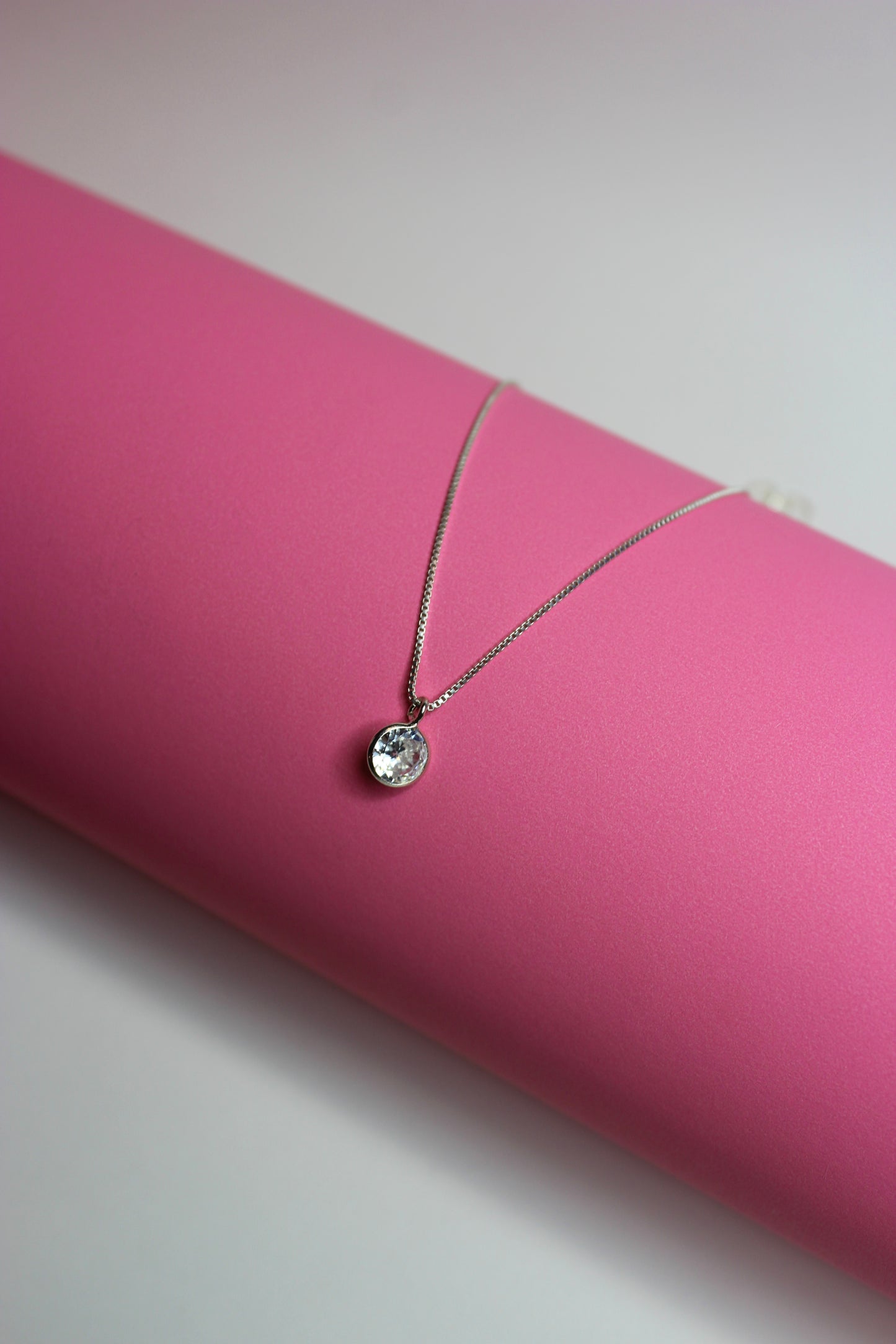 Collar punto de luz plata