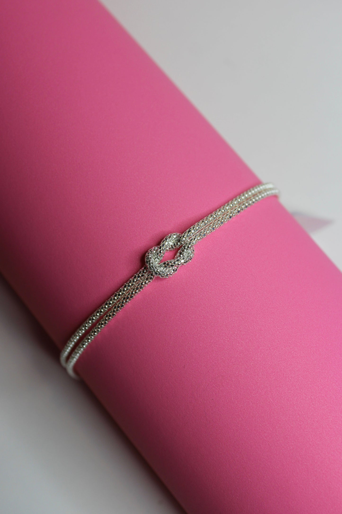 Pulsera nudo infinito plata